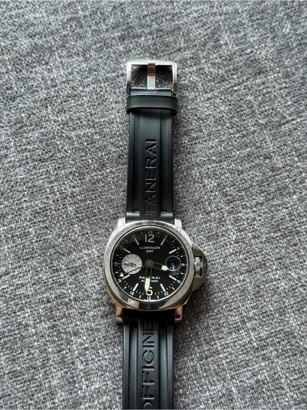 PANERAI Luminor GMT Black Dial Automatic Watch 44mm PAM00088 with Box and Papers